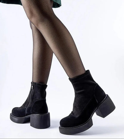 Juodi pašiltinti aulinukai su storu kulnu Solea „Maria“ - Jaukuma